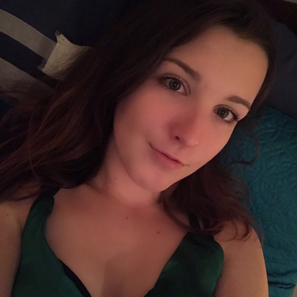 Meet your Posher, Kayla